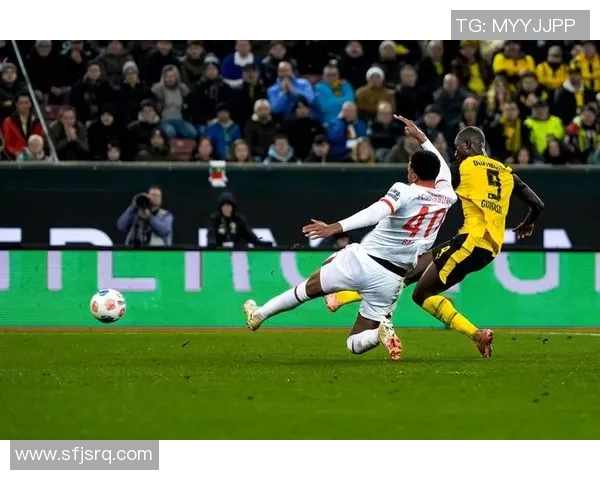 多特蒙德客场斩获一分，战平奥格斯堡迎来联赛2连平