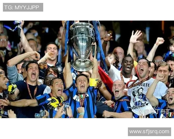 国米蝉联意甲冠军,完成史诗级逆袭征程,为球迷带来不朽传奇 国米蝉联意甲冠军,完成史诗级逆袭征程,为球迷带来不朽传奇