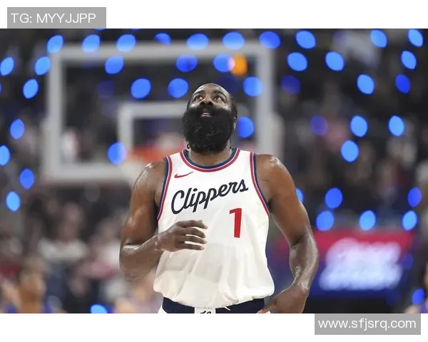 火箭成功挽回败局，哈登成为神奇先生